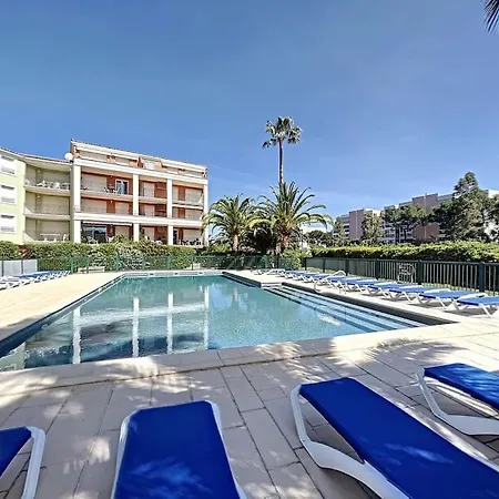 Port Marine - T3 Calme, Avec Terrasse, Piscine, Pres De La Appartement