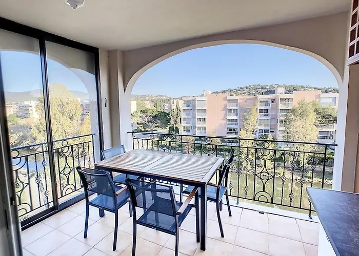 شقة Port Marine - T3 Calme, Avec Terrasse, Piscine, Pres De La سانت ماكسيم